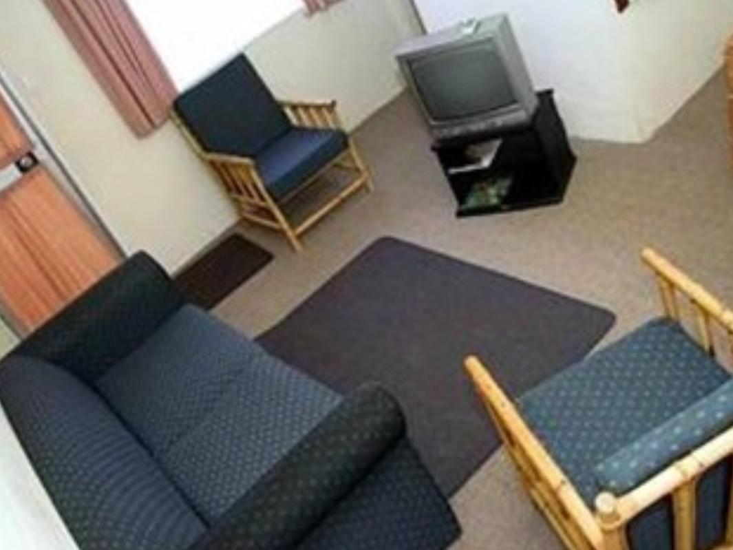 Midway Pacifica Lodge Lower Hutt Buitenkant foto