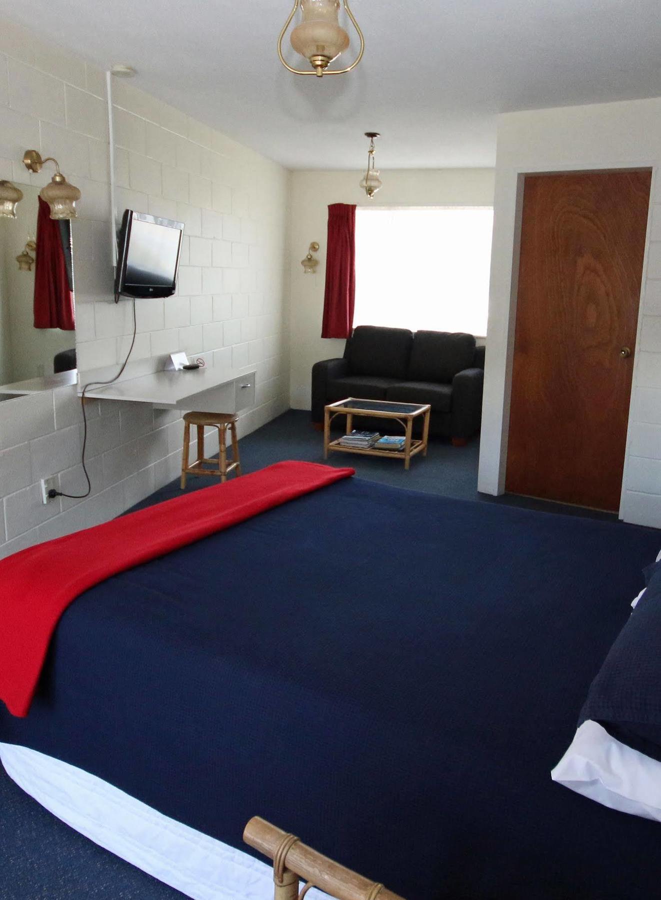 Midway Pacifica Lodge Lower Hutt Buitenkant foto