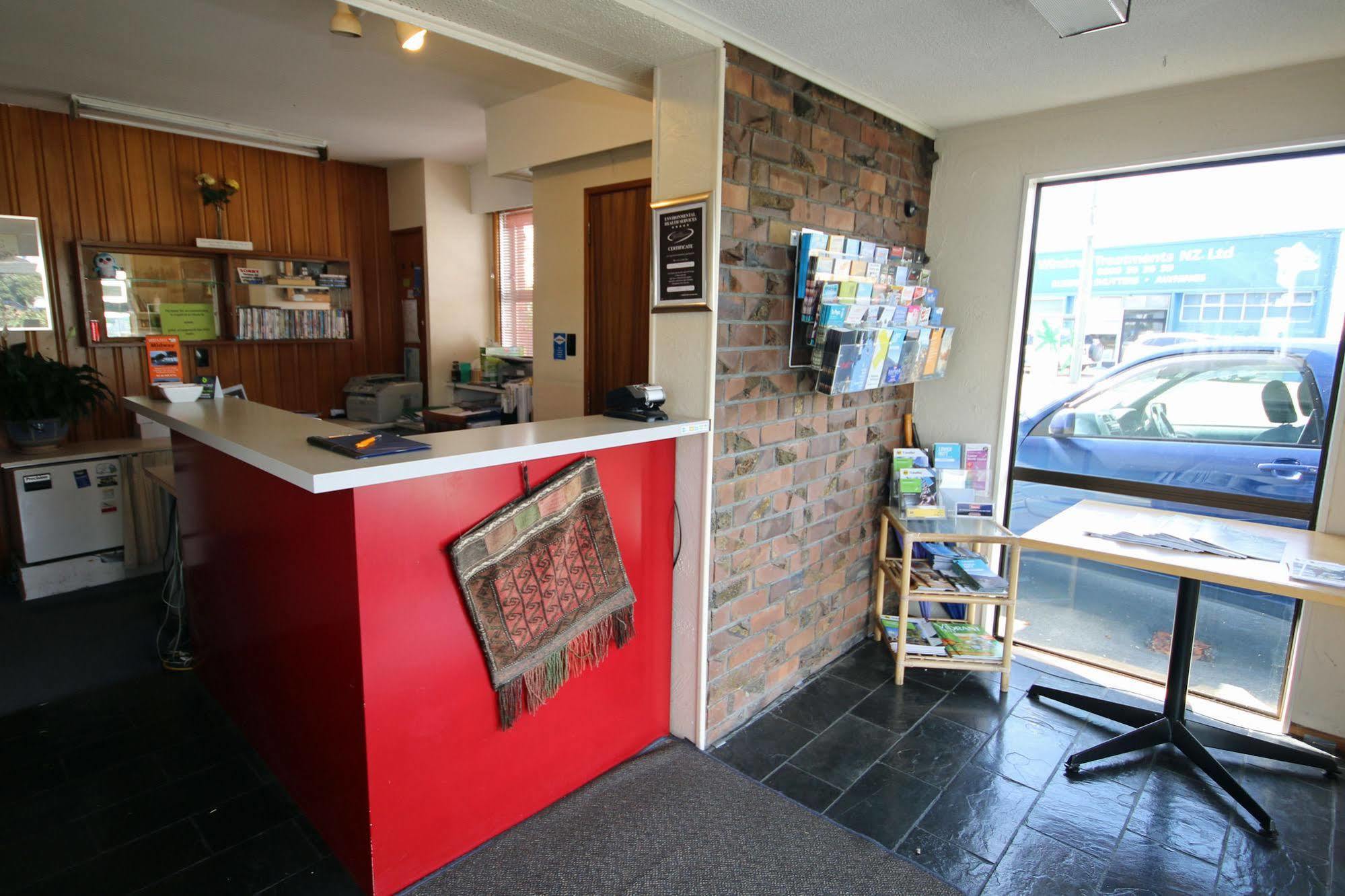Midway Pacifica Lodge Lower Hutt Buitenkant foto